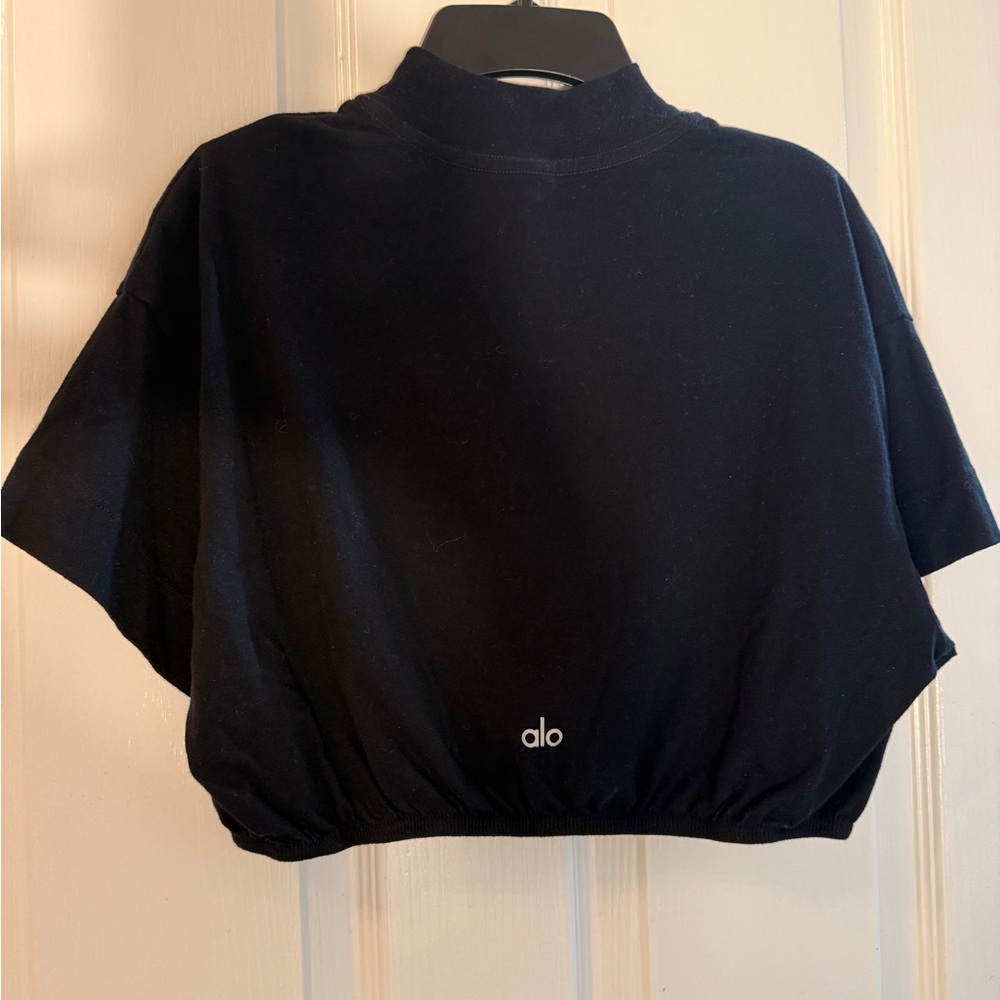 ALO Yoga Midnight Black Crop Top